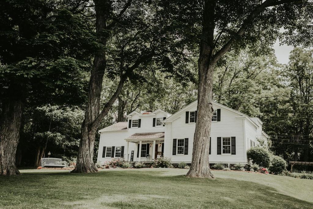 The Bond 1835 Skaneateles Exterior foto
