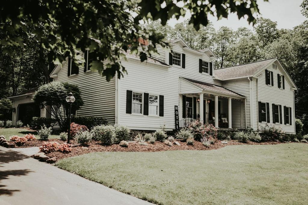 The Bond 1835 Skaneateles Exterior foto